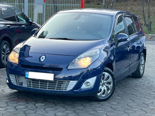 Renault Grand Scenic foto 3