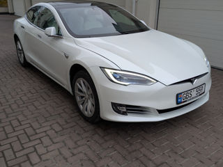 Tesla Model S foto 3