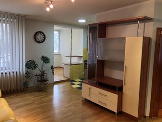 Apartament cu 2 camere, 50 m², Centru, Chișinău foto 1