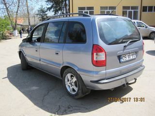 Opel Zafira foto 6