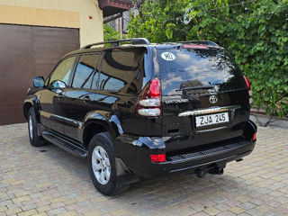 Toyota Land Cruiser Prado foto 8