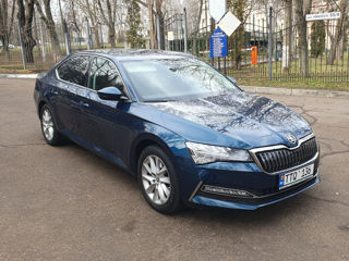 Skoda Superb foto 2