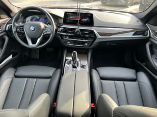 BMW 5 Series foto 8