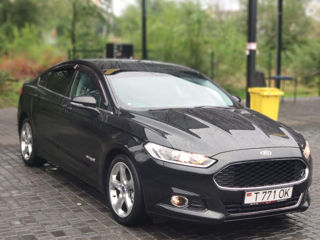 Ford Fusion foto 1