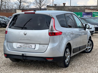 Renault Grand Scenic foto 2