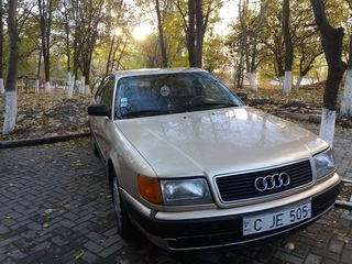 Audi 100 foto 5