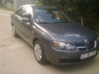 Nissan Almera foto 2