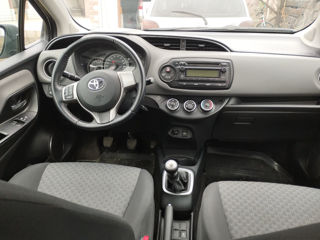 Toyota Yaris foto 4