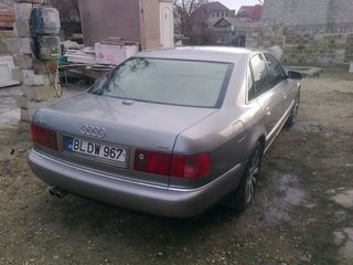 Audi A8 foto 3