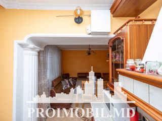 Apartament cu 3 camere, 64 m², Buiucani, Chișinău foto 4