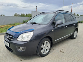 KIA Carens foto 2