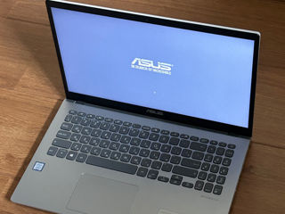 Vând Laptop Asus cumparat in 2020