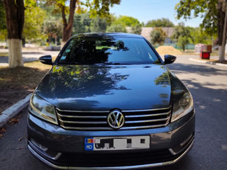 Volkswagen Passat foto 3