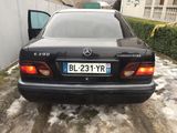 Mercedes E Class foto 9