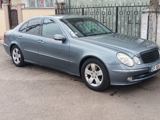 Mercedes E-Class foto 7