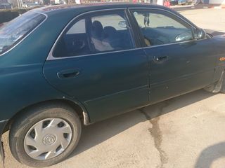 Mazda 626 foto 4