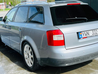 Audi A4 foto 2