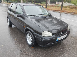 Opel Corsa foto 2