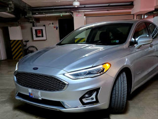 Ford Fusion foto 2