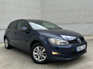 Volkswagen Golf foto 1