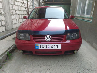 Volkswagen Jetta foto 1