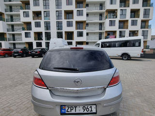 Opel Astra foto 2