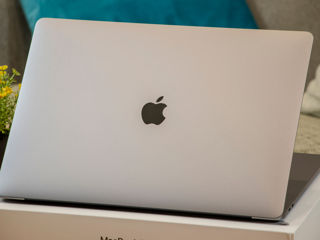 Macbook Pro 15 2019/ Core I9 9880H/ 16Gb Ram/ Radeon Pro 560X/ 500Gb SSD/ 15.4" Retina!! foto 9