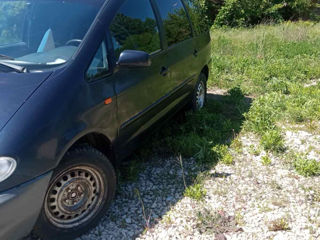 Volkswagen Sharan foto 2