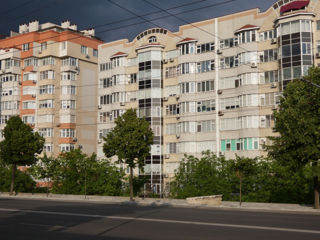 Apartament cu 3 camere, 95 m², Râșcani, Chișinău foto 2