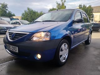 Dacia Logan foto 2