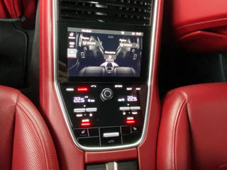 Porsche Panamera foto 16