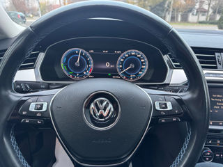 Volkswagen Passat foto 9