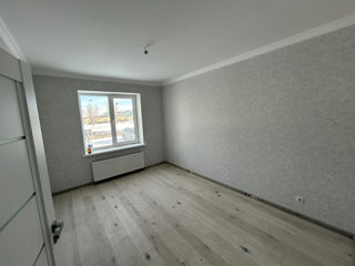 Apartament cu 2 camere, 61 m², Molodova, Bălți foto 4