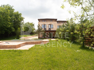 Casa cu piscina si iesire la lacul Snagov, 4 camere foto 0