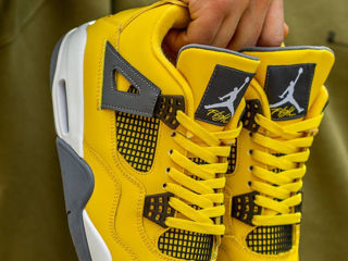 Nike Air Jordan 4 Retro Yellow Unisex foto 3