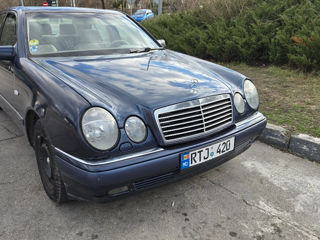 Mercedes E-Class foto 5