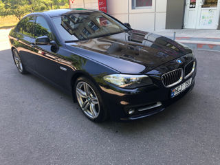 BMW 5 Series foto 1