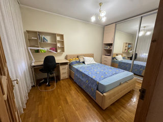 Apartament cu 2 camere, 54 m², Centru, Chișinău foto 9