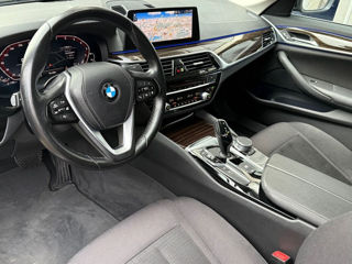 BMW 5 Series foto 6