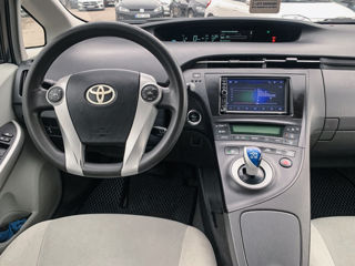 Toyota Prius foto 8
