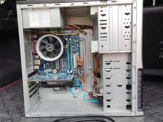 Xeon E5450 GT730 foto 3