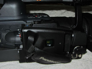 Panasonic Pro AG-HVX200 3CCD P2/DVCPRO 1080i High Definition Camcorder