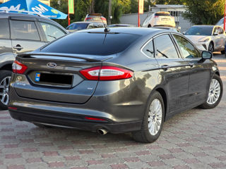 Ford Fusion foto 4