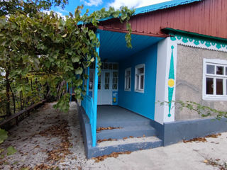 Casa cu comodități in satul Răzeni foto 8