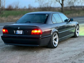 BMW 7 Series foto 9