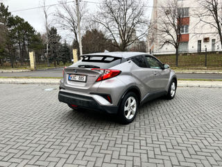 Toyota C-HR foto 7