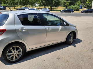 Toyota Yaris foto 2