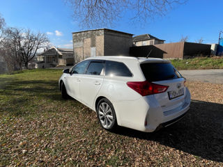 Toyota Auris foto 2