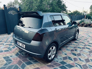 Suzuki Swift foto 7