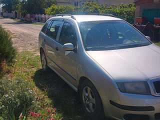 Skoda Fabia foto 2